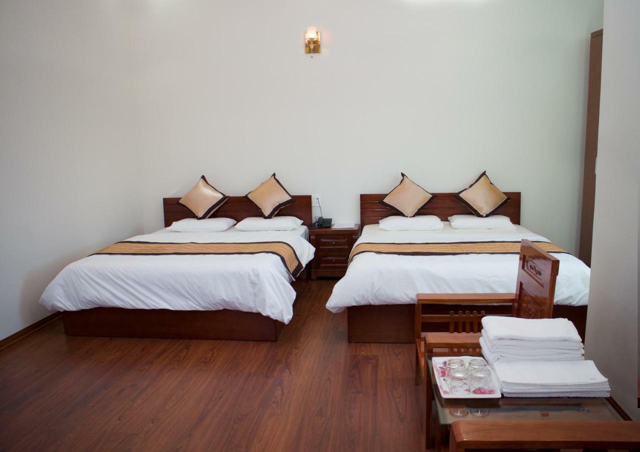 Hotel Nguyên Phước Plây Ku Exterior foto