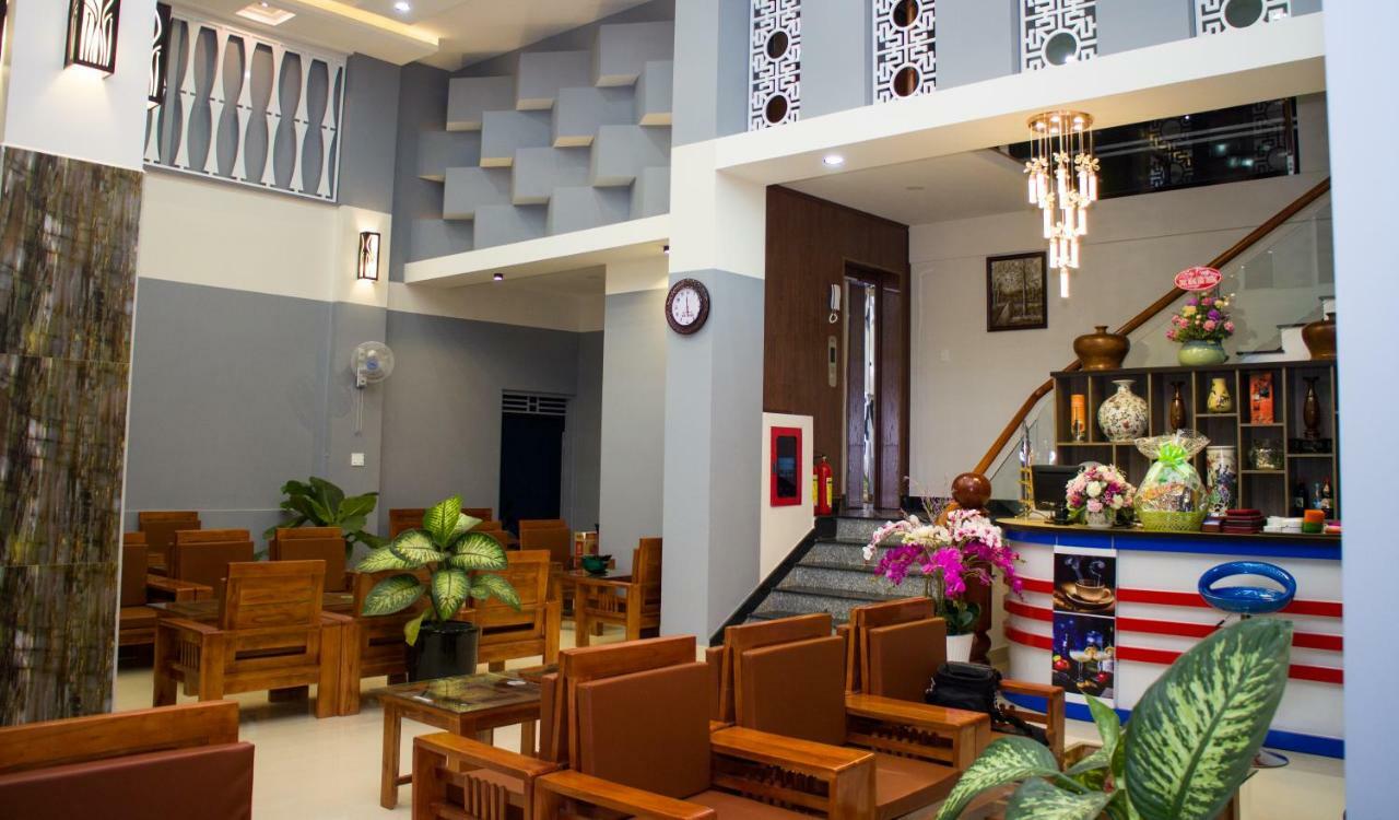 Hotel Nguyên Phước Plây Ku Exterior foto